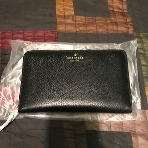 Kate Spade Grand Street Travel Wallet